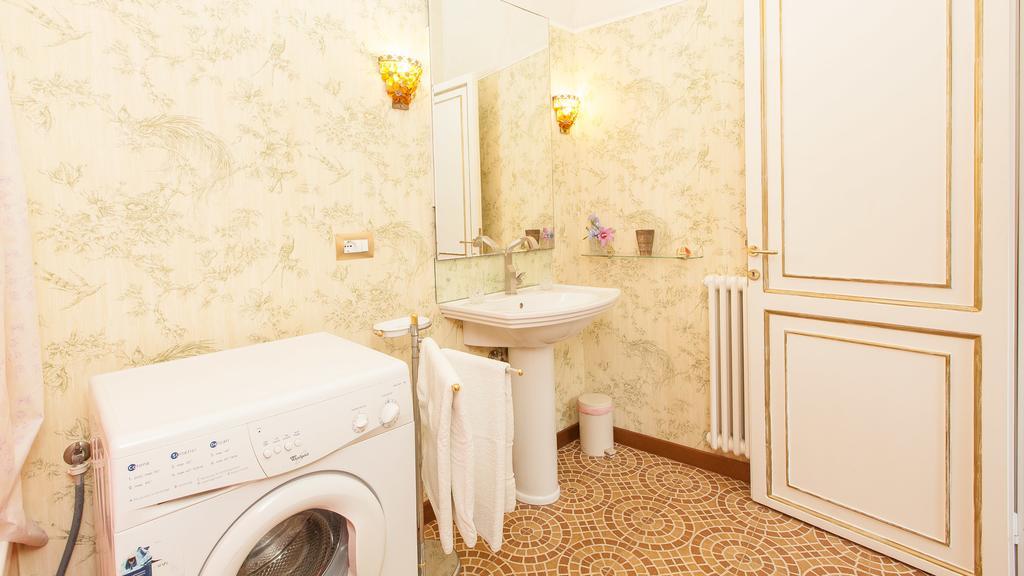Апартаменты Domus Minervae Рим Номер фото